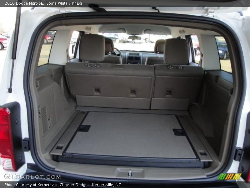 Stone White / Khaki 2010 Dodge Nitro SE