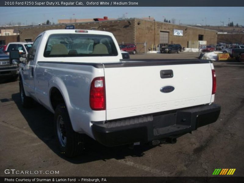 Oxford White / Medium Stone 2010 Ford F250 Super Duty XL Regular Cab