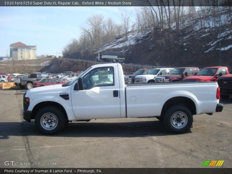 Oxford White / Medium Stone 2010 Ford F250 Super Duty XL Regular Cab