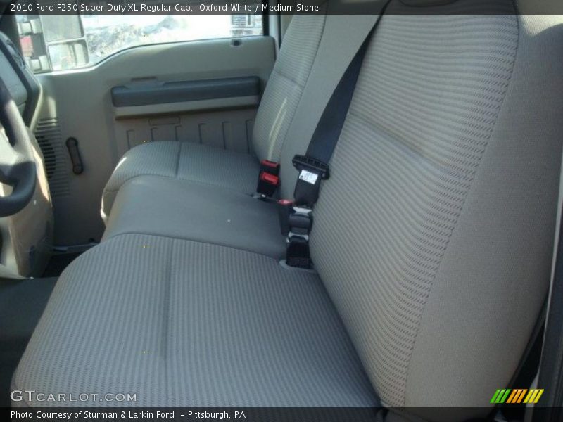 Oxford White / Medium Stone 2010 Ford F250 Super Duty XL Regular Cab