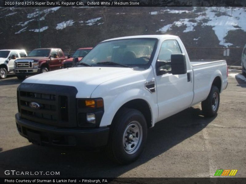Oxford White / Medium Stone 2010 Ford F250 Super Duty XL Regular Cab
