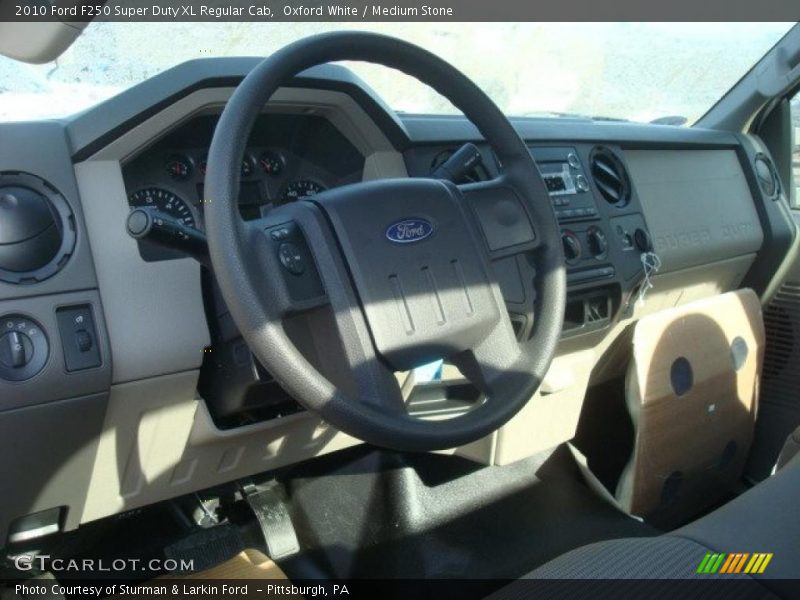 Oxford White / Medium Stone 2010 Ford F250 Super Duty XL Regular Cab