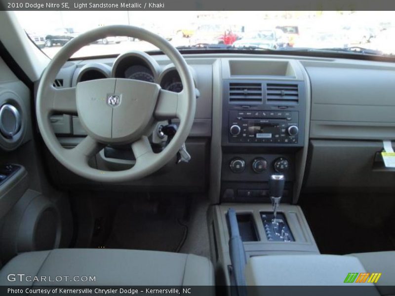 Light Sandstone Metallic / Khaki 2010 Dodge Nitro SE