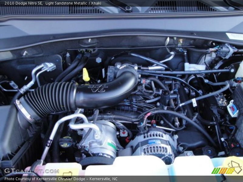 Light Sandstone Metallic / Khaki 2010 Dodge Nitro SE