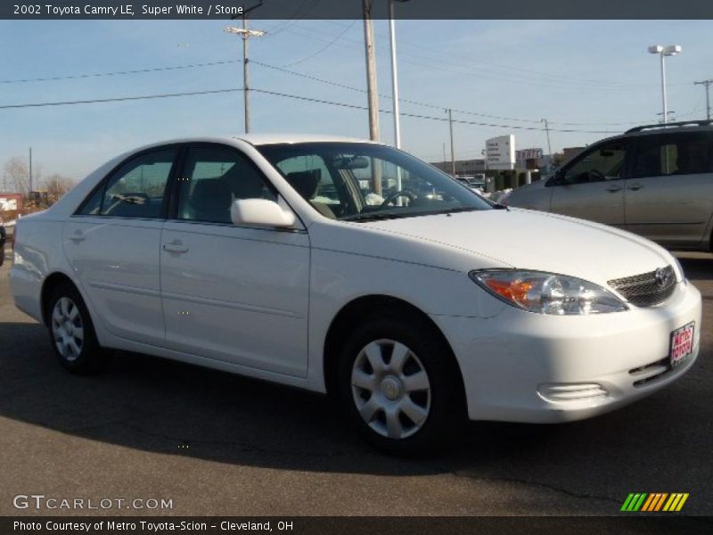 Super White / Stone 2002 Toyota Camry LE