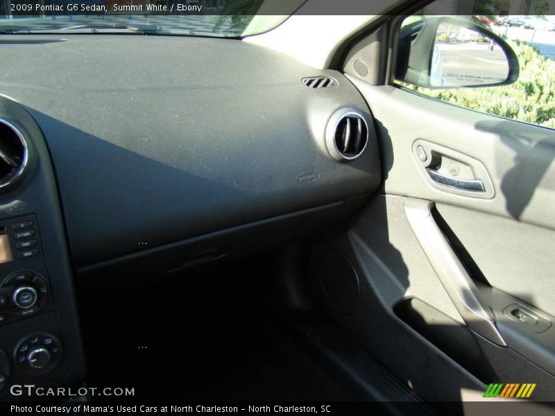 Summit White / Ebony 2009 Pontiac G6 Sedan