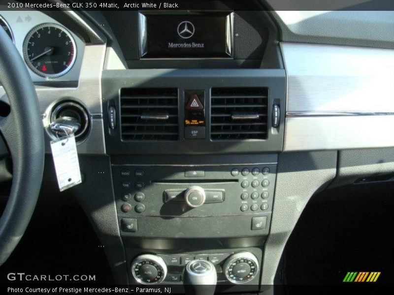 Arctic White / Black 2010 Mercedes-Benz GLK 350 4Matic