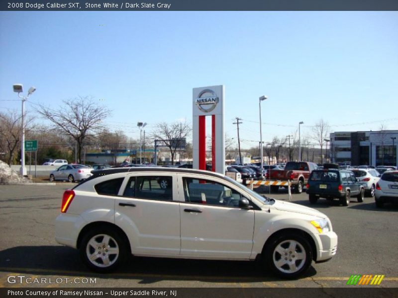 Stone White / Dark Slate Gray 2008 Dodge Caliber SXT