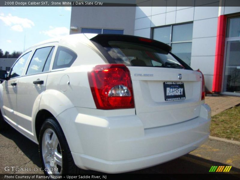 Stone White / Dark Slate Gray 2008 Dodge Caliber SXT