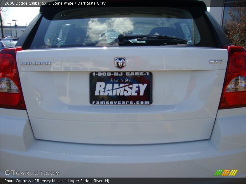 Stone White / Dark Slate Gray 2008 Dodge Caliber SXT