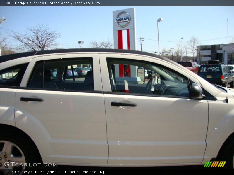 Stone White / Dark Slate Gray 2008 Dodge Caliber SXT