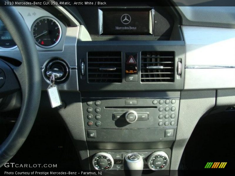 Arctic White / Black 2010 Mercedes-Benz GLK 350 4Matic