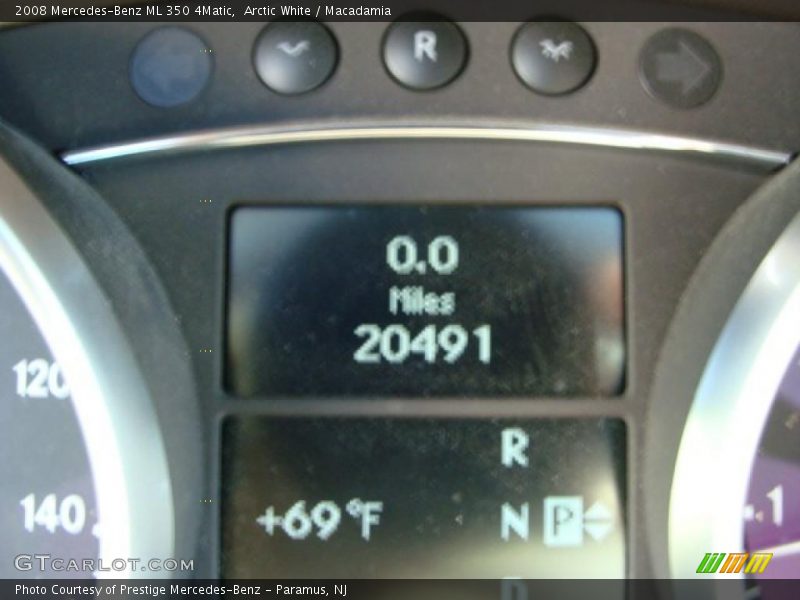 Arctic White / Macadamia 2008 Mercedes-Benz ML 350 4Matic