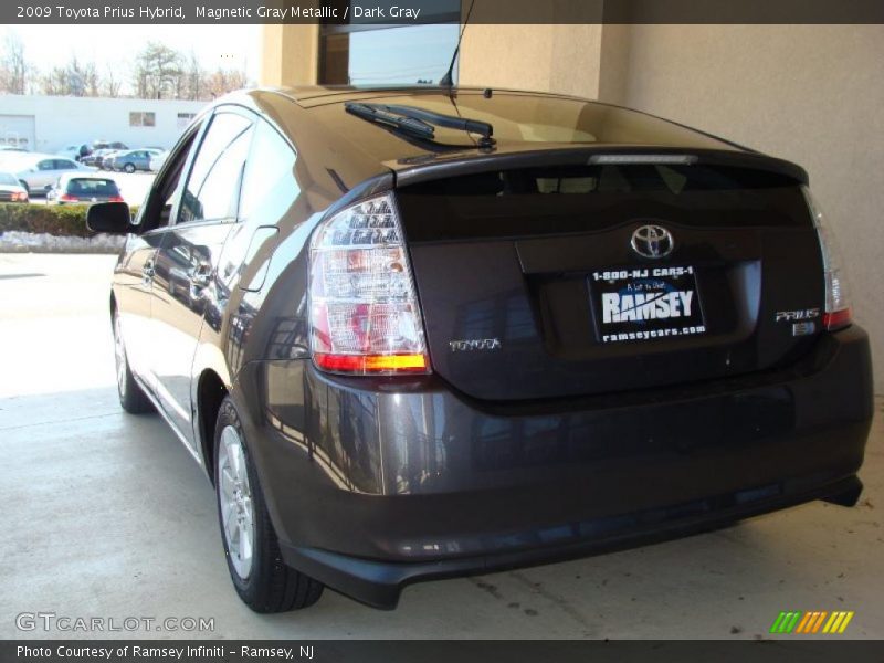 Magnetic Gray Metallic / Dark Gray 2009 Toyota Prius Hybrid