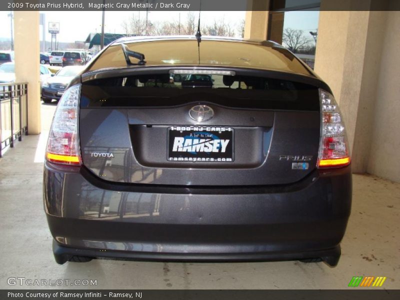 Magnetic Gray Metallic / Dark Gray 2009 Toyota Prius Hybrid