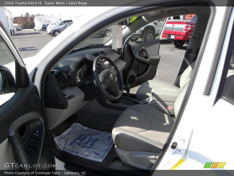 Super White / Sand Beige 2009 Toyota RAV4 I4
