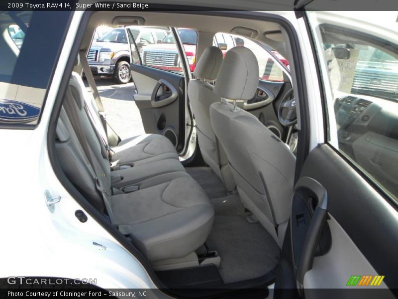 Super White / Sand Beige 2009 Toyota RAV4 I4