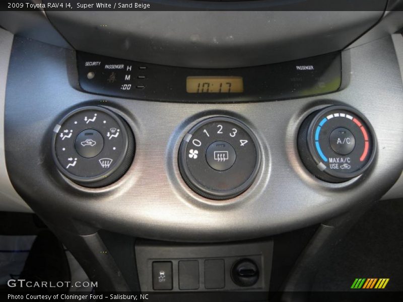 Super White / Sand Beige 2009 Toyota RAV4 I4