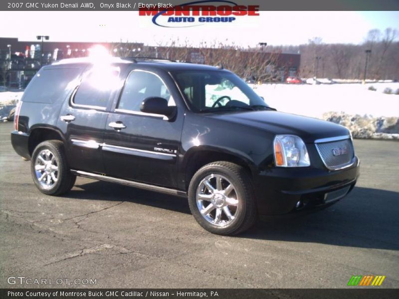 Onyx Black / Ebony Black 2007 GMC Yukon Denali AWD