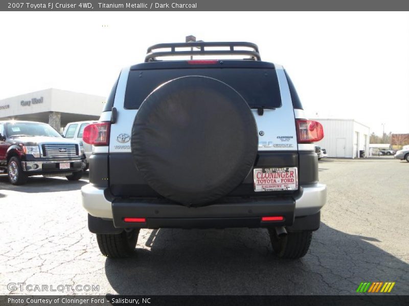 Titanium Metallic / Dark Charcoal 2007 Toyota FJ Cruiser 4WD