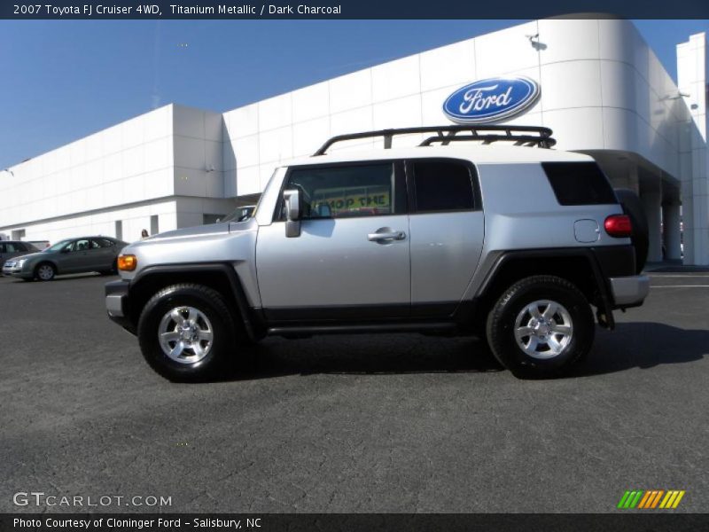 Titanium Metallic / Dark Charcoal 2007 Toyota FJ Cruiser 4WD