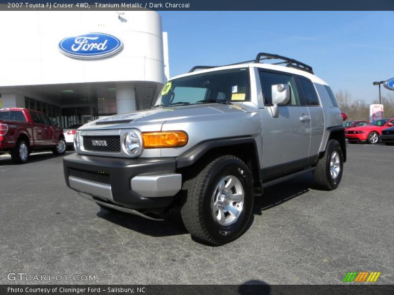 Titanium Metallic / Dark Charcoal 2007 Toyota FJ Cruiser 4WD
