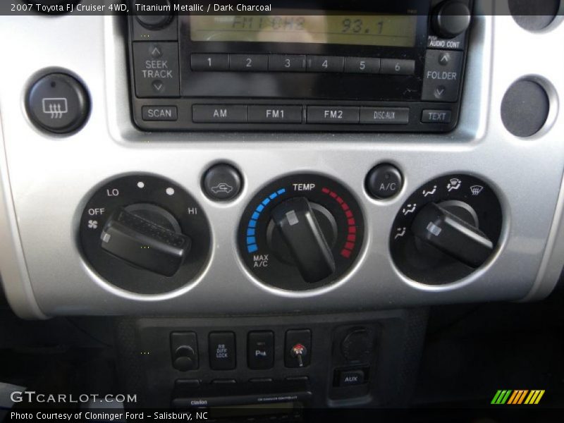 Titanium Metallic / Dark Charcoal 2007 Toyota FJ Cruiser 4WD