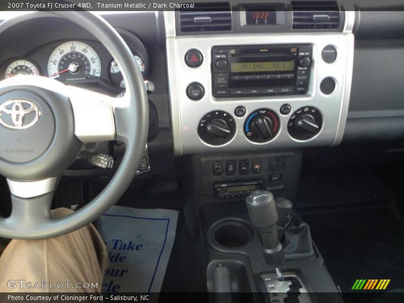 Titanium Metallic / Dark Charcoal 2007 Toyota FJ Cruiser 4WD