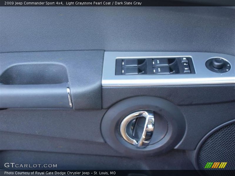 Light Graystone Pearl Coat / Dark Slate Gray 2009 Jeep Commander Sport 4x4