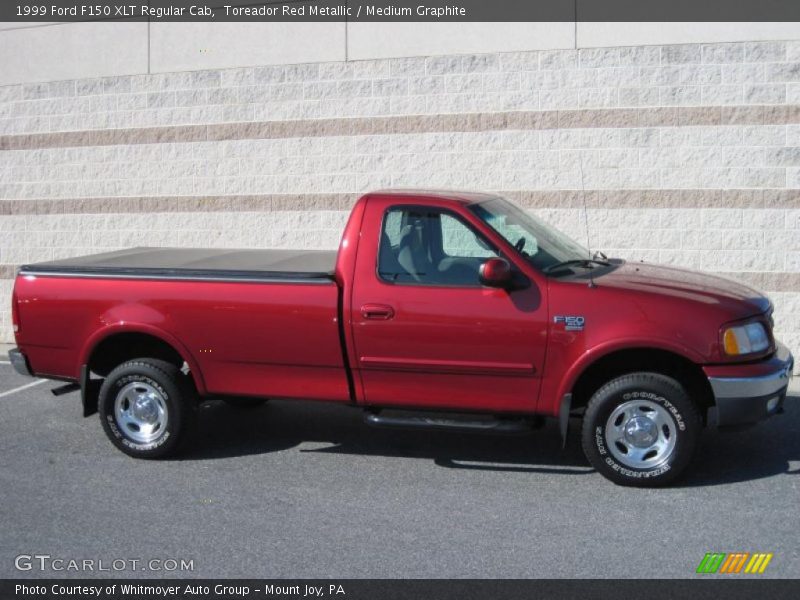 Toreador Red Metallic / Medium Graphite 1999 Ford F150 XLT Regular Cab