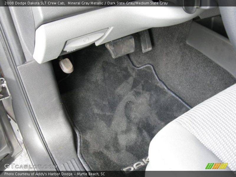 Mineral Gray Metallic / Dark Slate Gray/Medium Slate Gray 2008 Dodge Dakota SLT Crew Cab