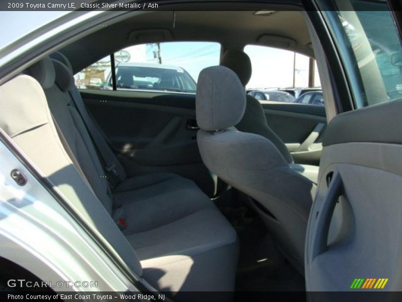 Classic Silver Metallic / Ash 2009 Toyota Camry LE