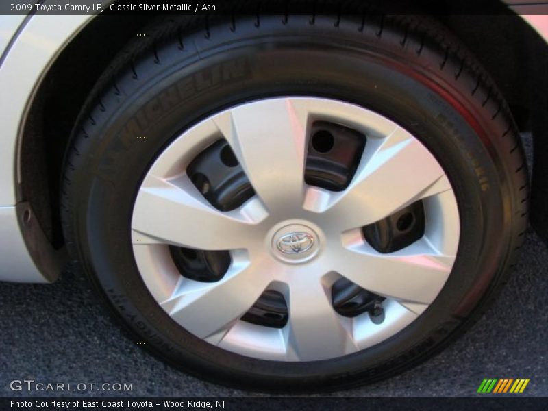 Classic Silver Metallic / Ash 2009 Toyota Camry LE