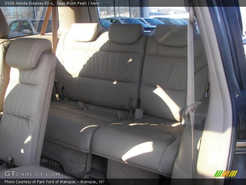 Sage Brush Pearl / Ivory 2006 Honda Odyssey EX-L