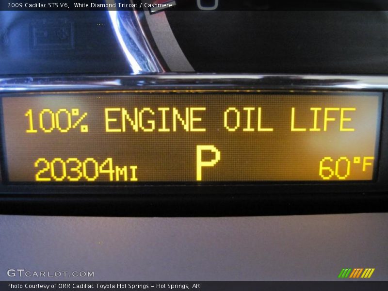 White Diamond Tricoat / Cashmere 2009 Cadillac STS V6