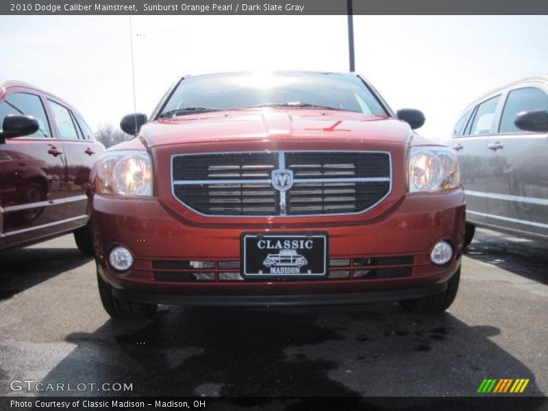 Sunburst Orange Pearl / Dark Slate Gray 2010 Dodge Caliber Mainstreet