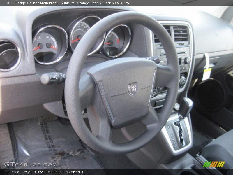 Sunburst Orange Pearl / Dark Slate Gray 2010 Dodge Caliber Mainstreet
