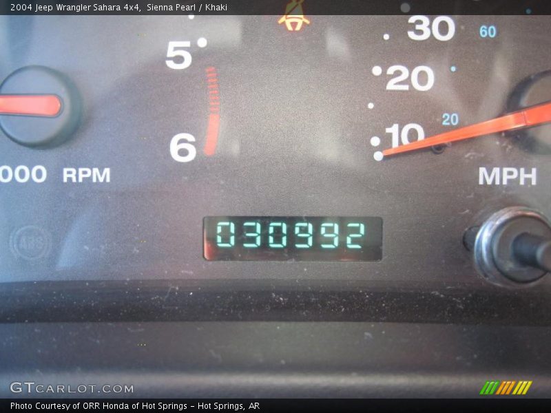 Sienna Pearl / Khaki 2004 Jeep Wrangler Sahara 4x4