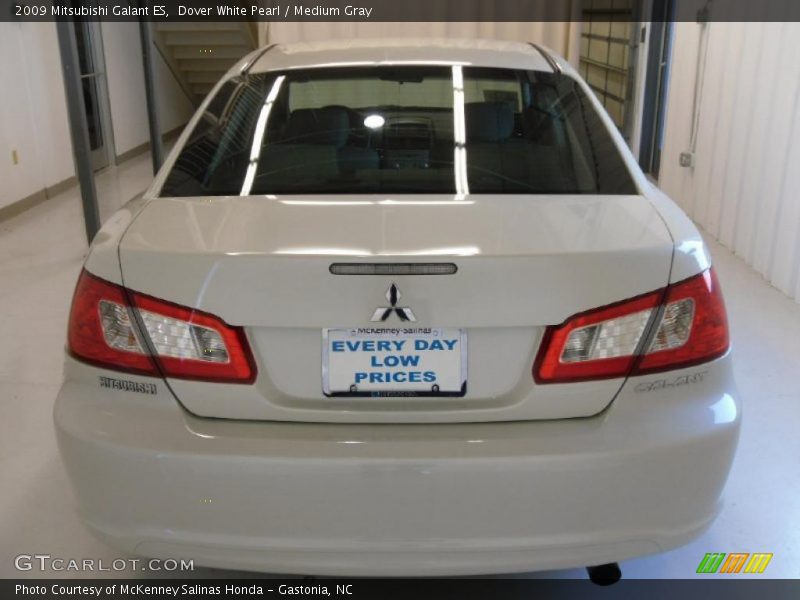 Dover White Pearl / Medium Gray 2009 Mitsubishi Galant ES