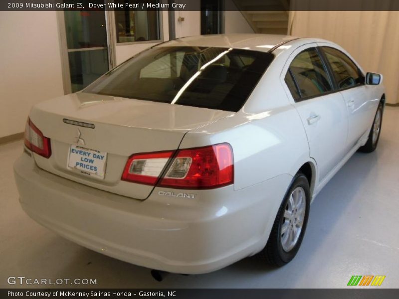 Dover White Pearl / Medium Gray 2009 Mitsubishi Galant ES