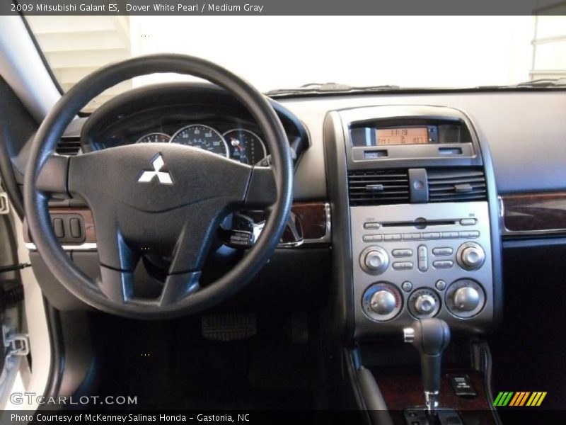 Dover White Pearl / Medium Gray 2009 Mitsubishi Galant ES