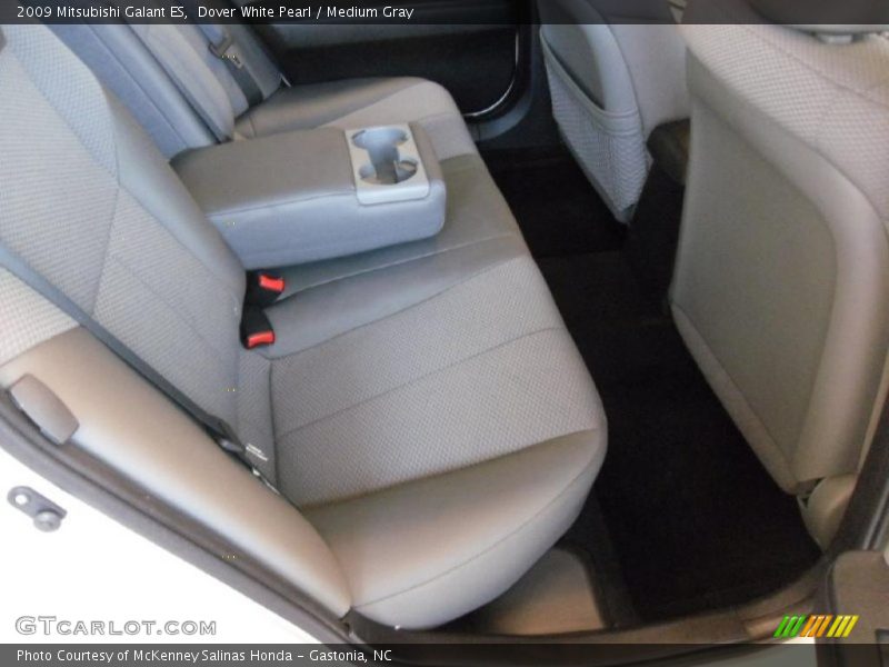 Dover White Pearl / Medium Gray 2009 Mitsubishi Galant ES