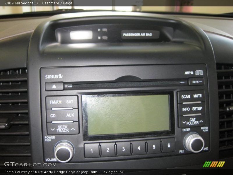 Cashmere / Beige 2009 Kia Sedona LX