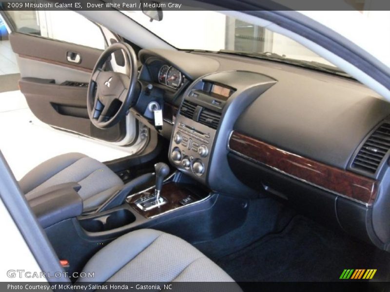 Dover White Pearl / Medium Gray 2009 Mitsubishi Galant ES