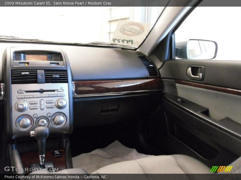 Satin Meisai Pearl / Medium Gray 2009 Mitsubishi Galant ES