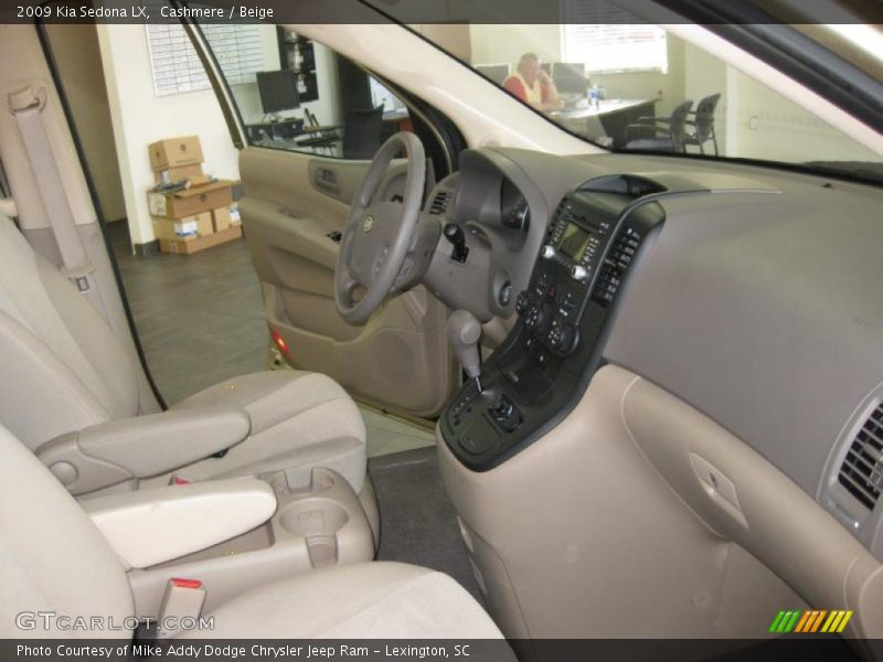 Cashmere / Beige 2009 Kia Sedona LX