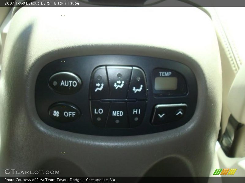 Black / Taupe 2007 Toyota Sequoia SR5
