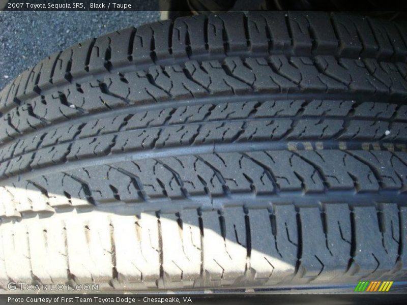 Black / Taupe 2007 Toyota Sequoia SR5