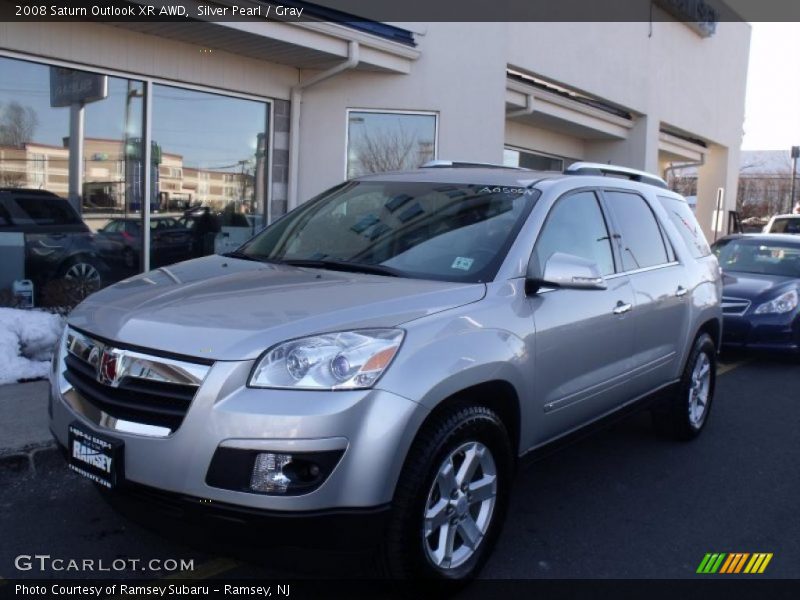 Silver Pearl / Gray 2008 Saturn Outlook XR AWD