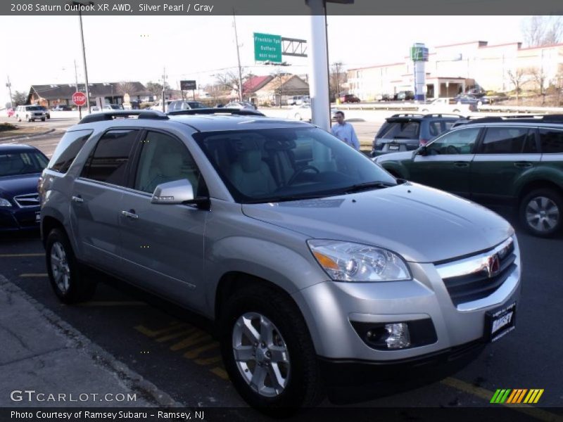 Silver Pearl / Gray 2008 Saturn Outlook XR AWD